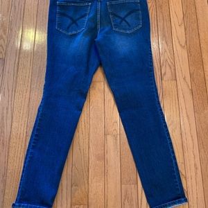 Christopher & Banks new never worn slim fit size 8 women’s jeans